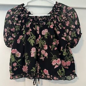 Olivaceous floral cropped blouse